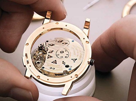 法穆兰手表轴断了要多少钱维修（法穆兰更换表耳）