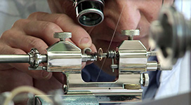 法穆兰手表售后服务电话（法穆兰弹簧去除油泥）