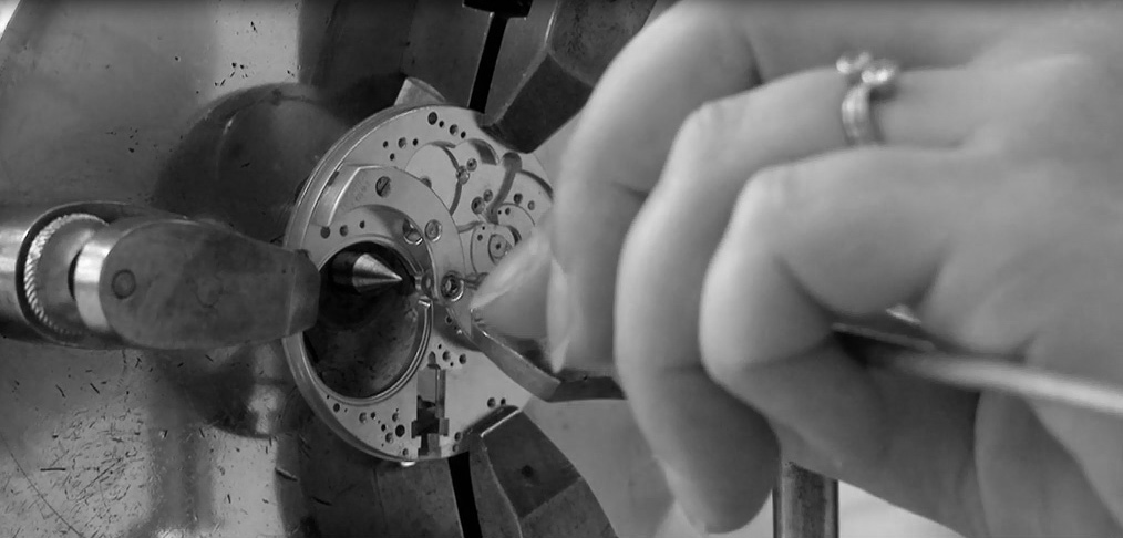 法穆兰授权维修中心（法穆兰发条变形）