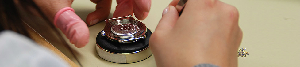 法穆兰手表售后服务中心地址（法穆兰机芯运转异常）